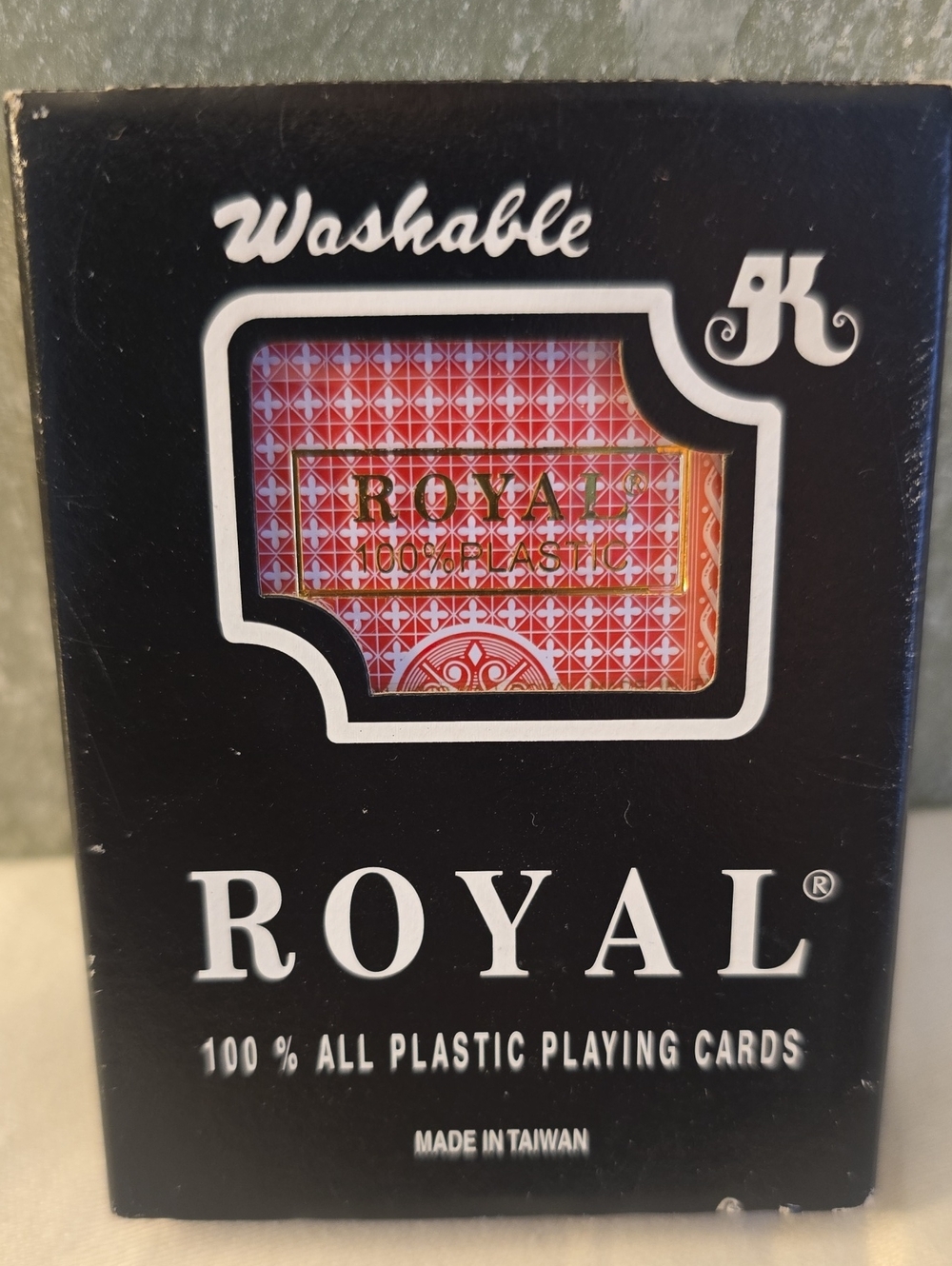 Royal Plastic Playing Cards - Red Pattern - Picture 2 of 4